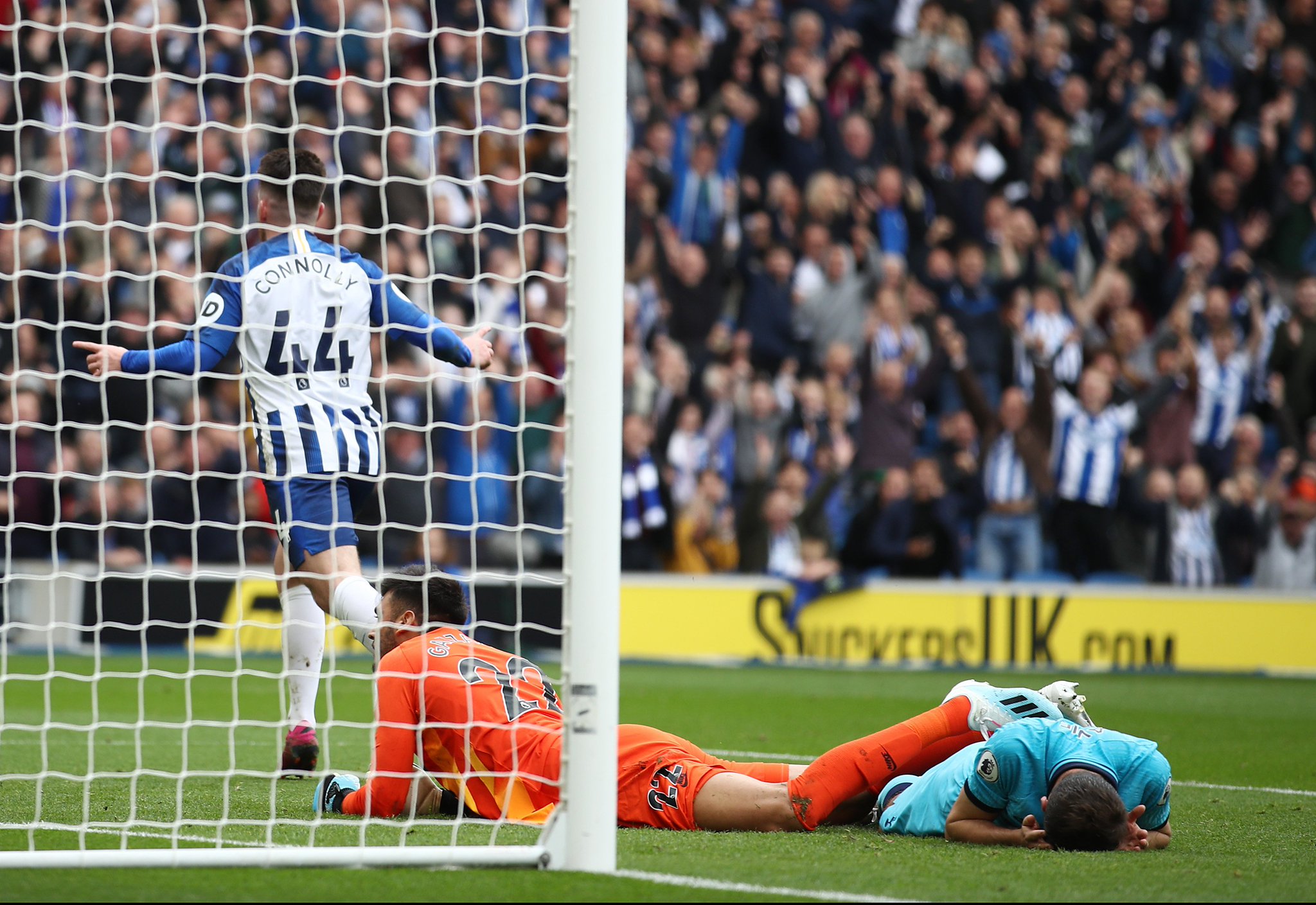 检测人员采 检测人员采